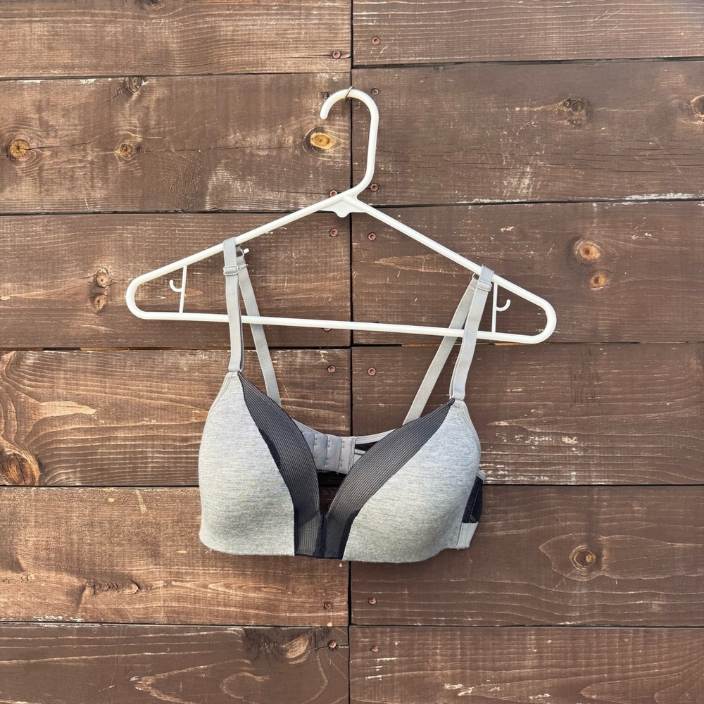Lively Gray Bra Size 36B - Picture 2 of 5